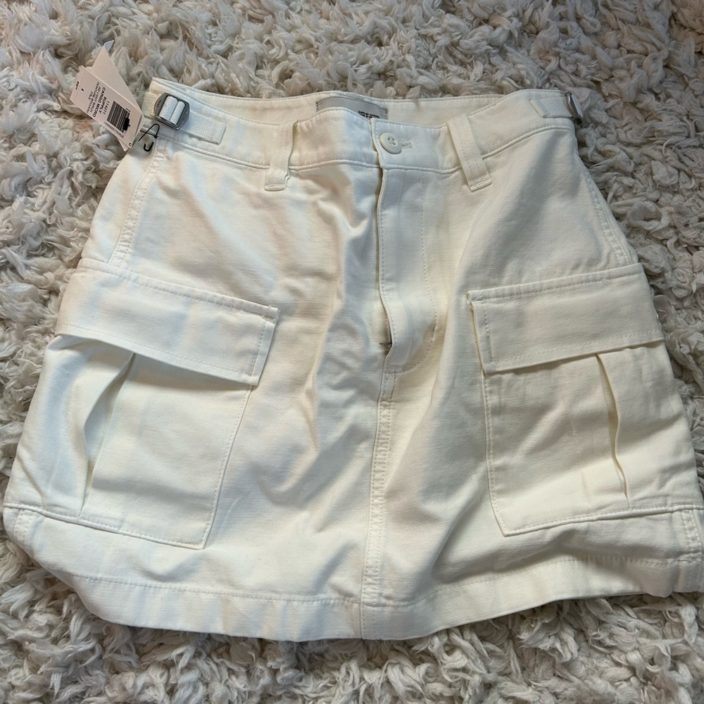 Off-White Solid Denim Jeans